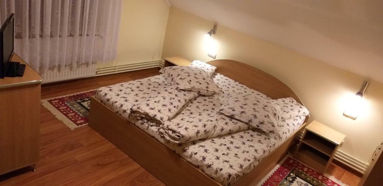 Pensiunea Casa Stet Toader Iulian Sapinta Exterior foto